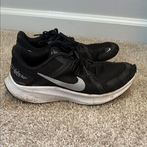 Nike quest 4 running Shoes